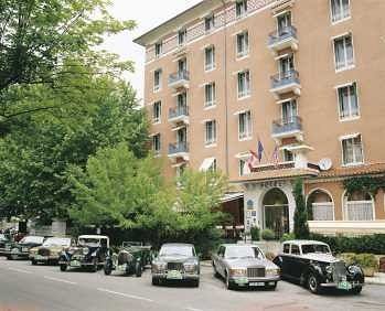 Hôtel Helvie - Les Collectionneurs Vals-les-Bains Exterior foto
